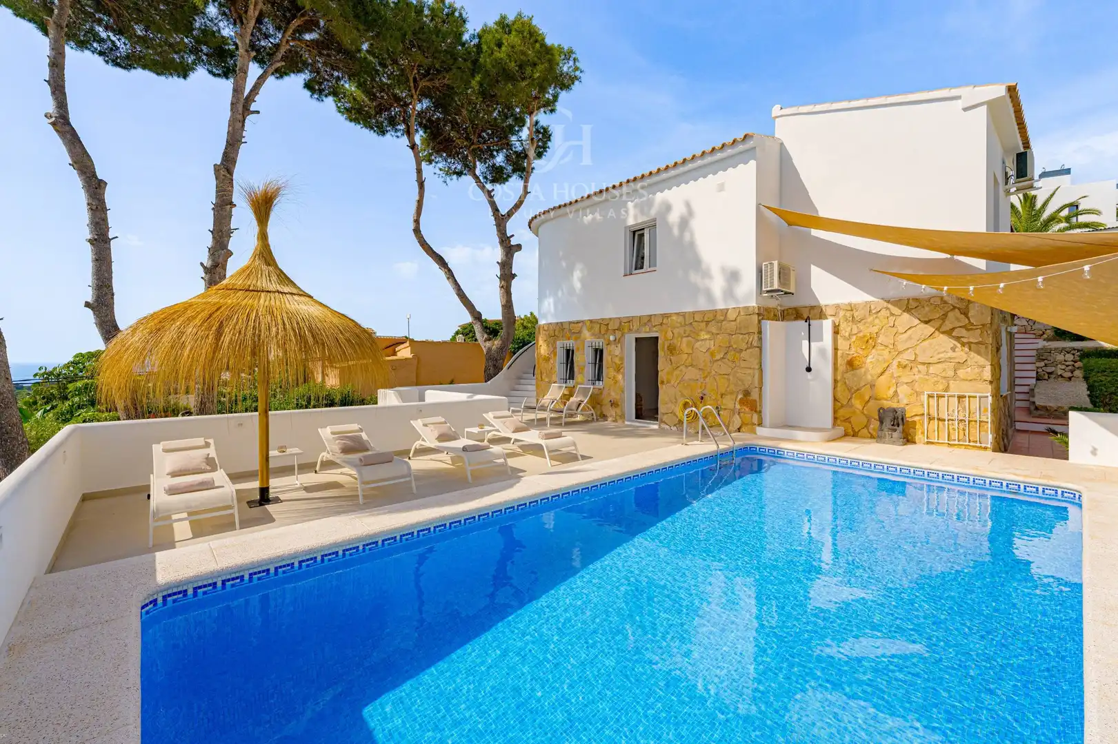 Piscina de Casa o xalet en venda en Moraira amb Aire condicionat, Calefacció i Jardí privat