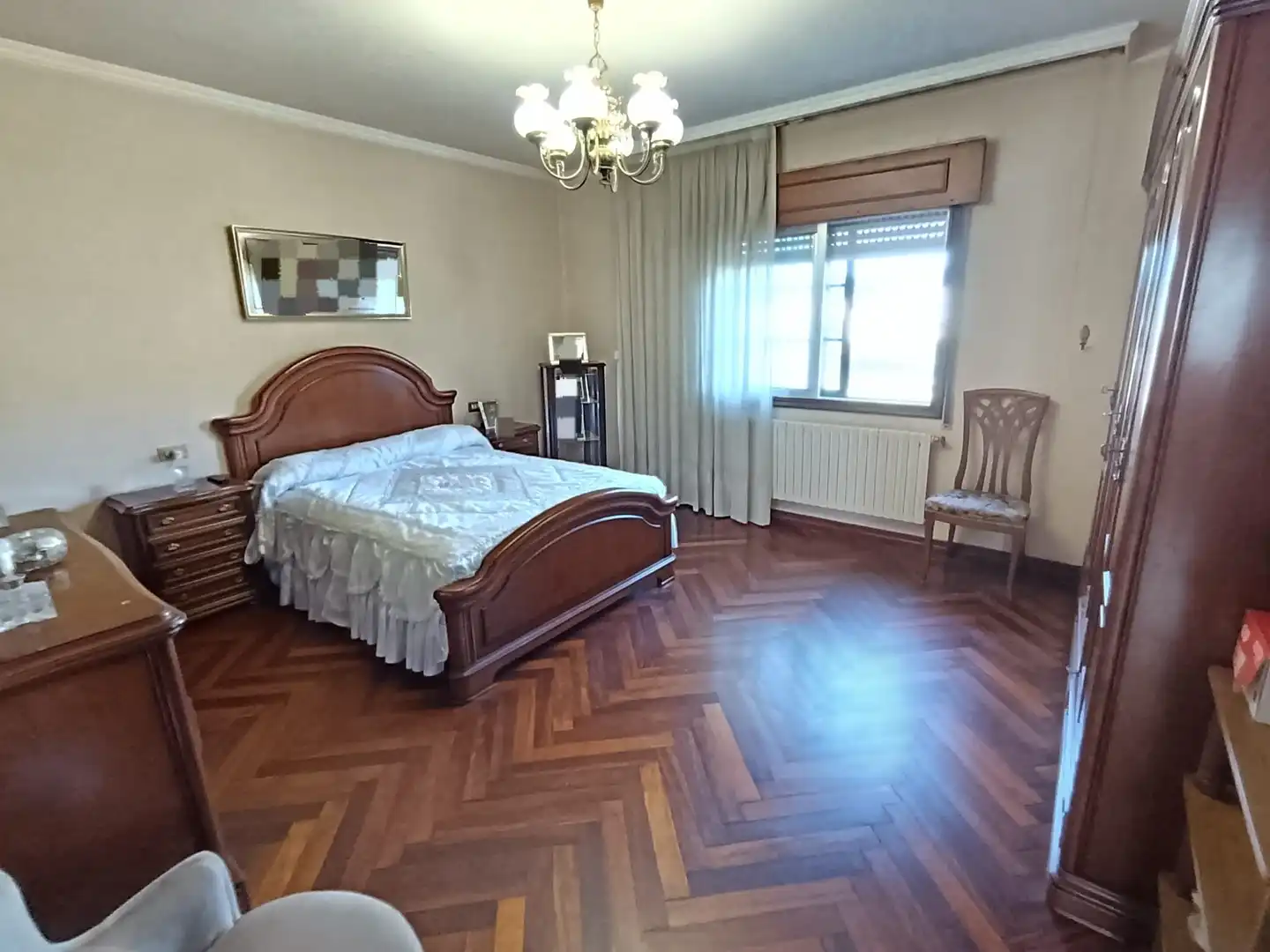 Dormitori de Casa o xalet en venda en Pontevedra Capital  amb Calefacció, Jardí privat i Parquet