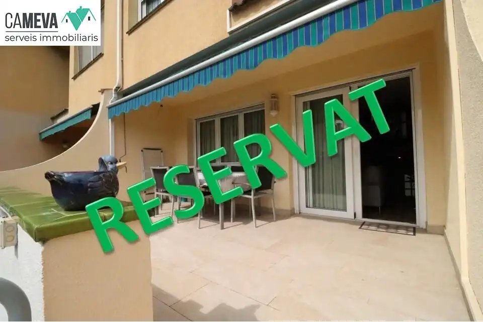 Adossat amb piscina en venda a Can Serra