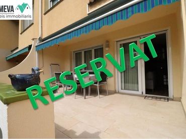 Adosado con piscina en venta en Can Serra