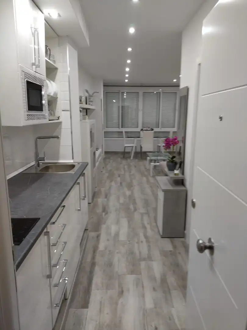 Cocina de Apartamento en venta en Torremolinos con Aire acondicionado, Calefacción y Jardín privado