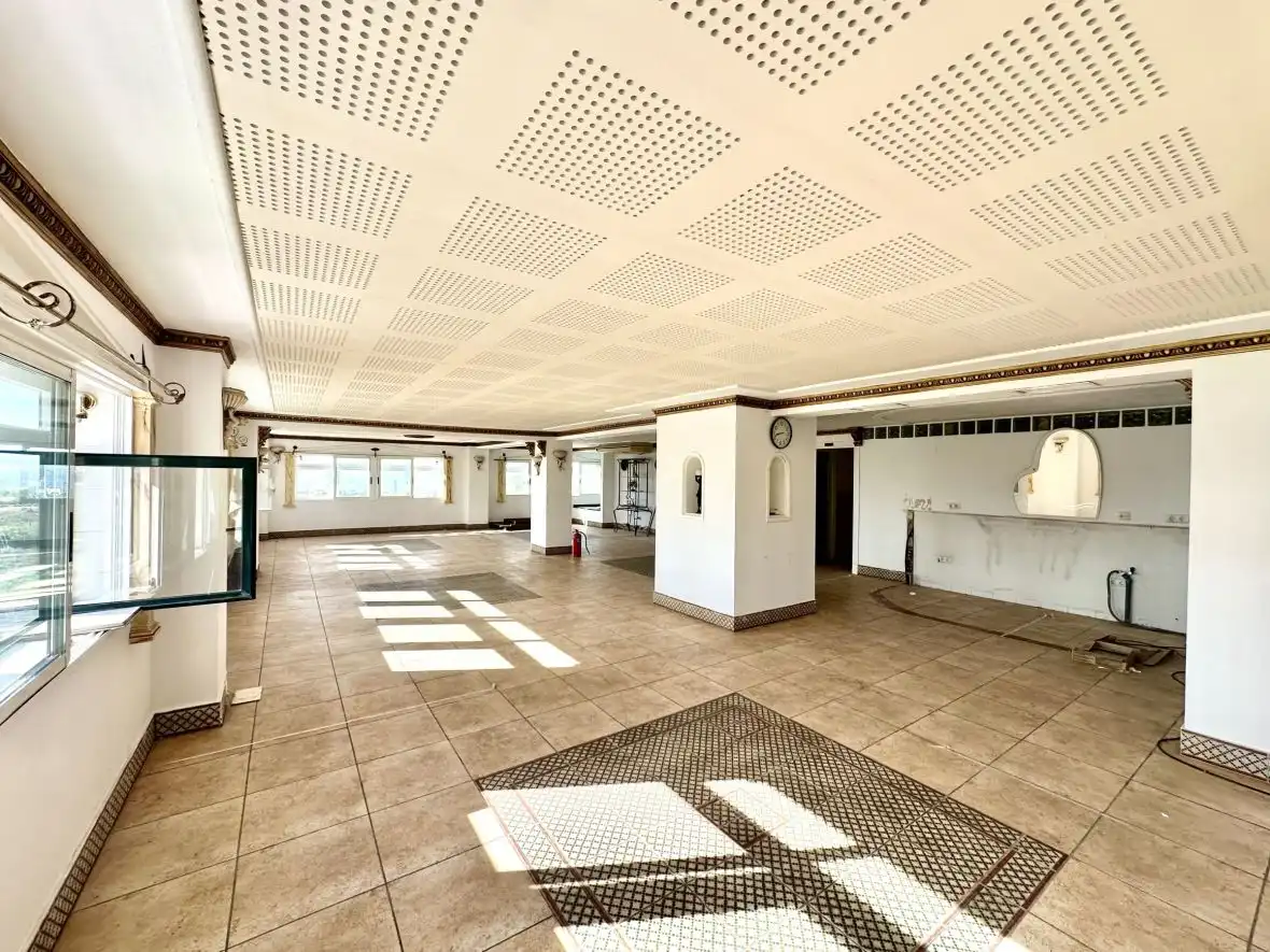 Locale commerciale in vendita a Avenida de Escandinvia, imagen 18