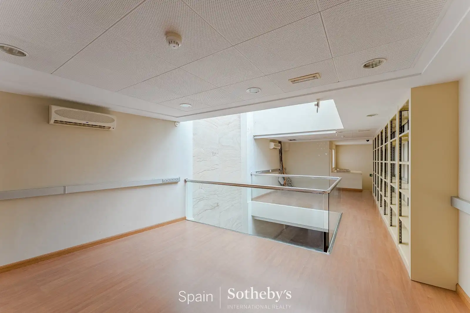 Office for sale in San Cristóbal de la Laguna  with Terrace and Storage room