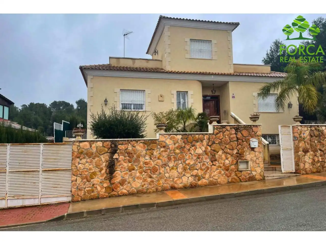 Exterior view of Houses for sale in Murcia  with Heating, Swimming Pool and Alarm