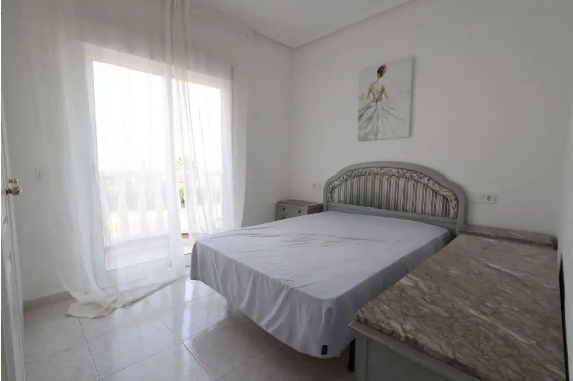 Habitación de Dúplex en venta en Rojales con Terraza, Piscina y Amueblado