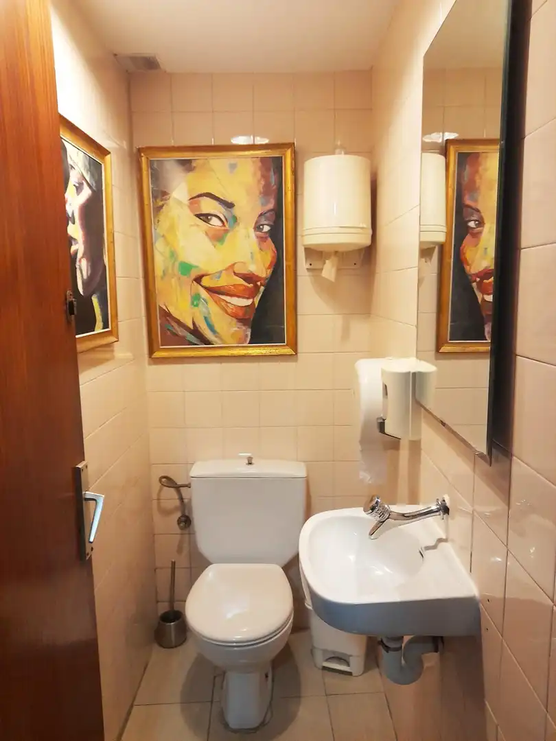 Badezimmer von Geschaftsraum zum Verkauf in Sant Pol de Mar