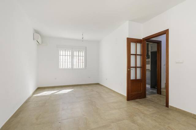 Casa adosada en Venta en Calle ENCINAR EL en Güevéjar