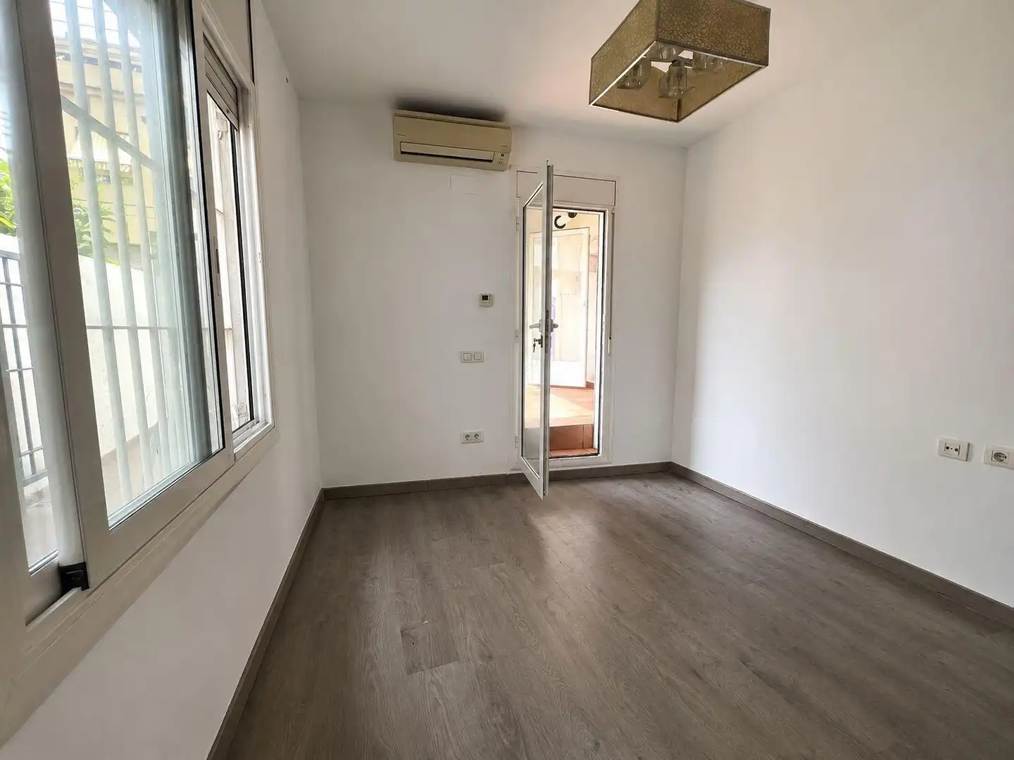 Bedroom of Houses for sale in El Masnou  with Heating
