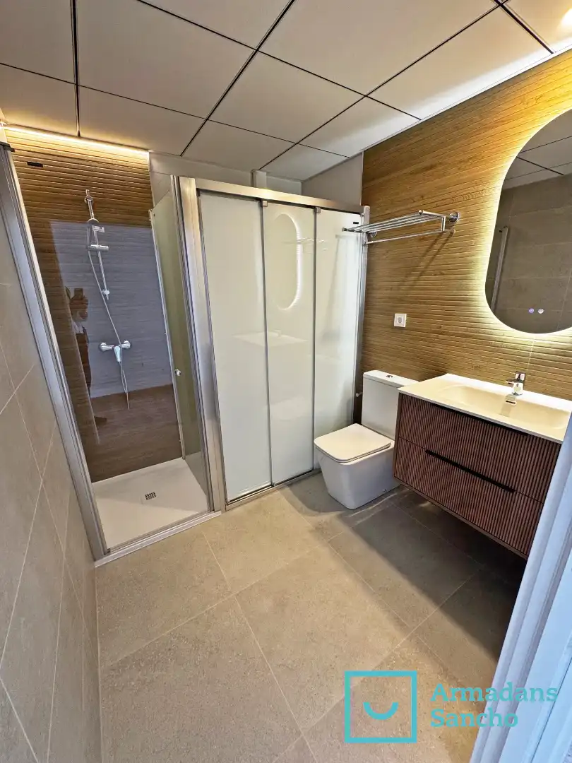 Bathroom of Attic for rent in Salou  with Air Conditioner, Heating and Storage room
