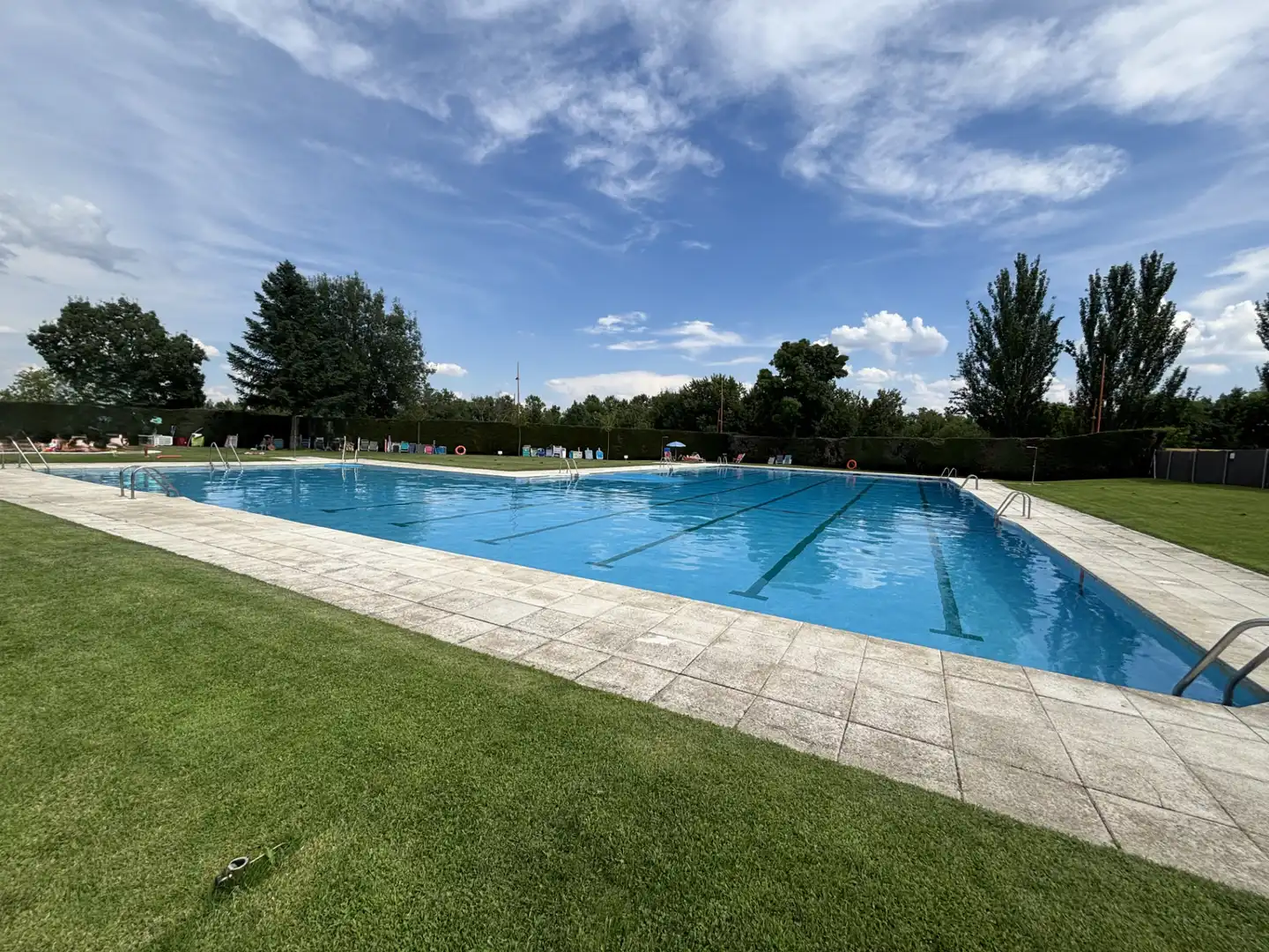 Piscina de Pis en venda en El Escorial amb Calefacció, Terrassa i Traster