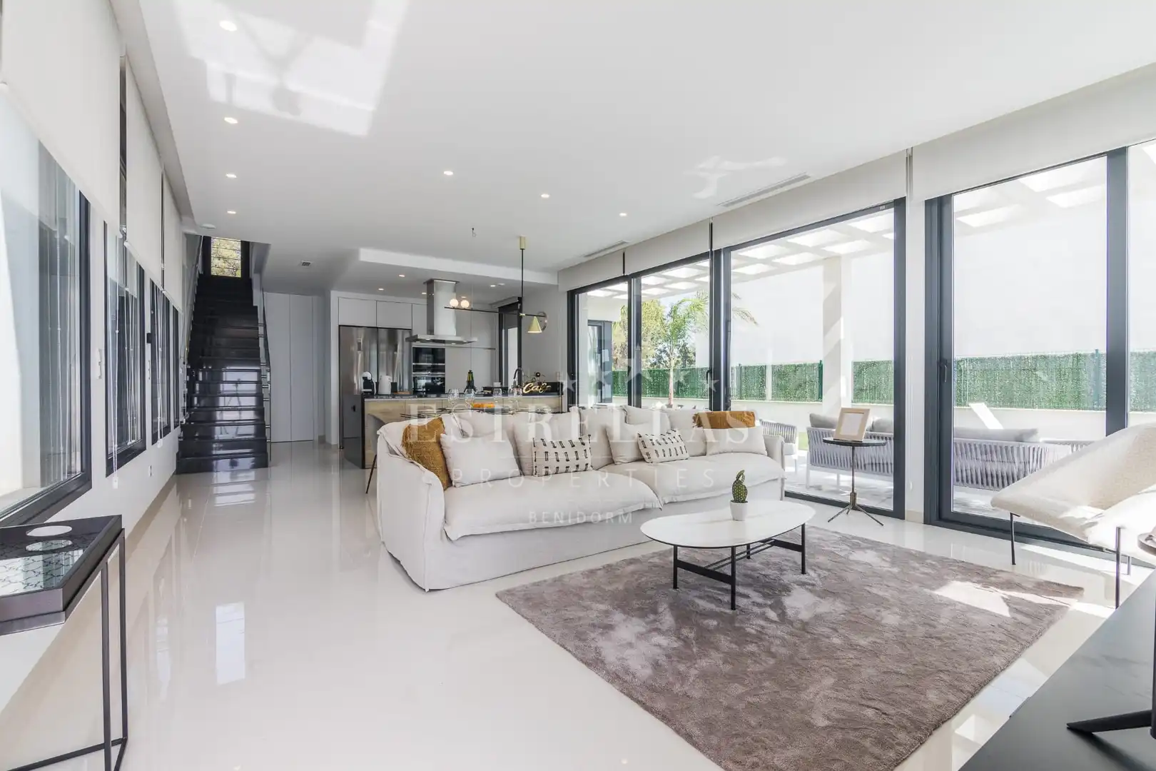 Chalet con piscina en venta en Golf Bahía, imagen 10