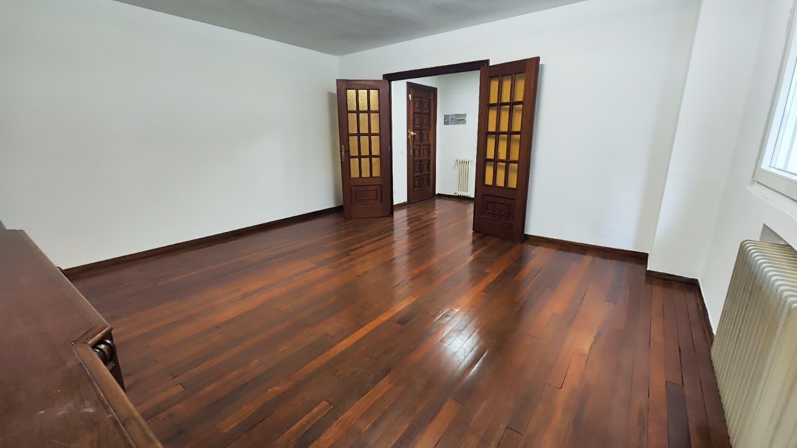 Piso de alquiler en  ALFONSO V, 7, Centro Ciudad