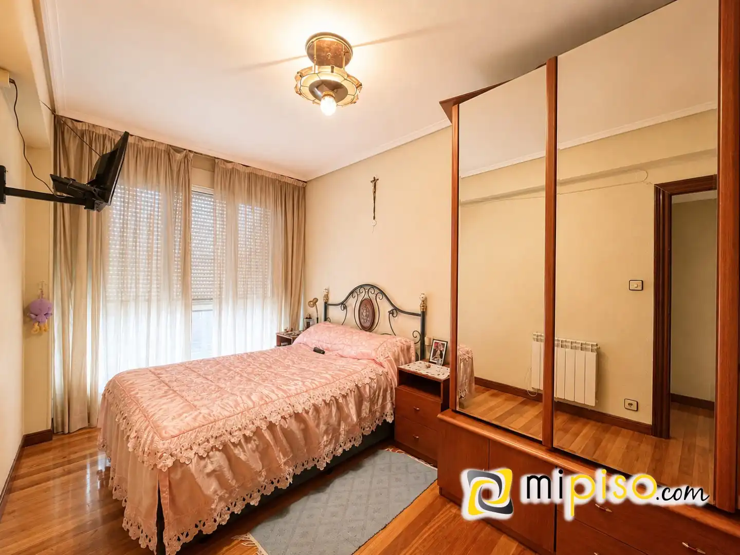 Schlafzimmer von Wohnung zum Verkauf in Laredo mit Balkon