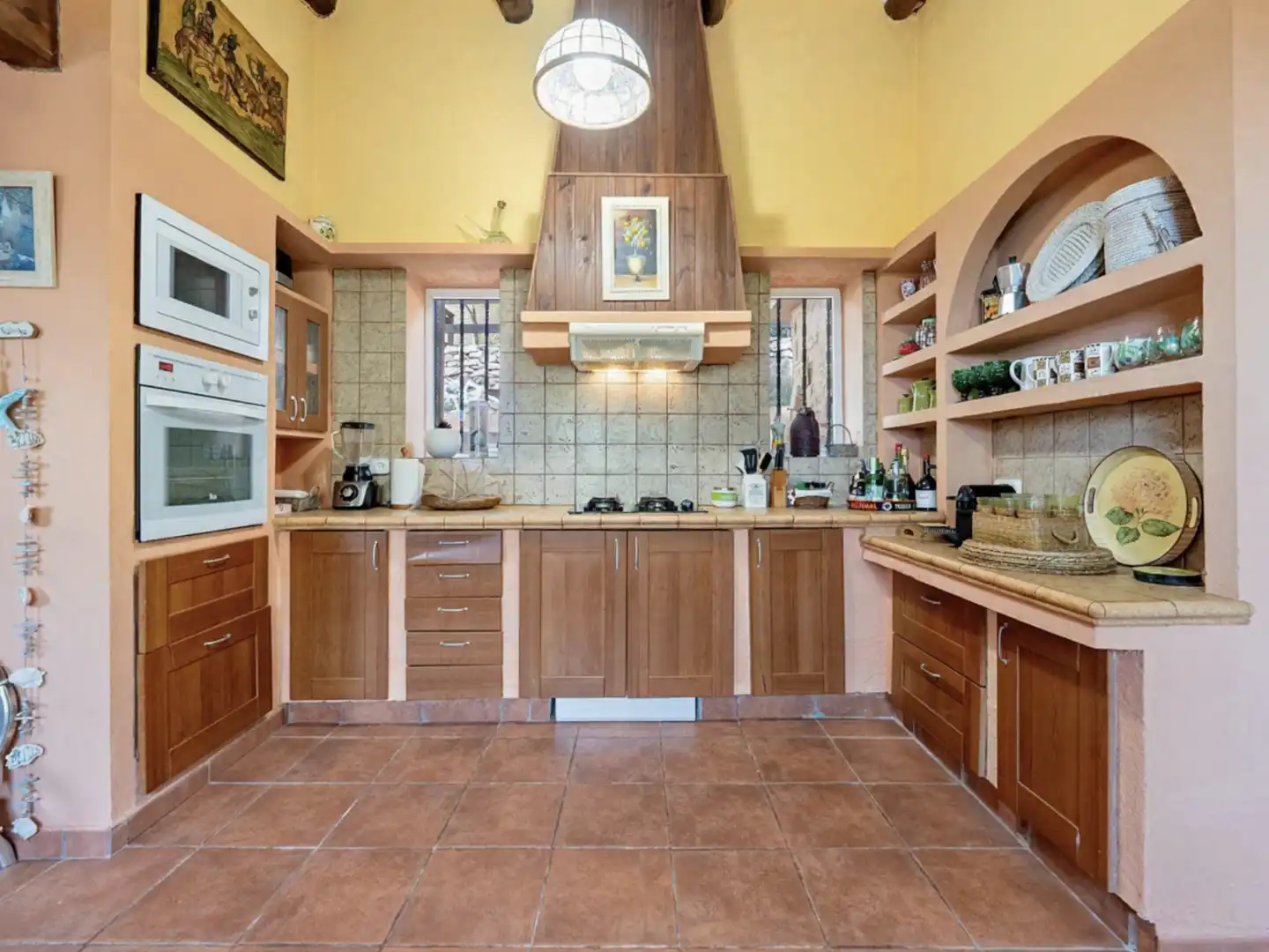 Cocina de Casa o chalet en venta en Roda de Berà con Aire acondicionado, Calefacción y Jardín privado