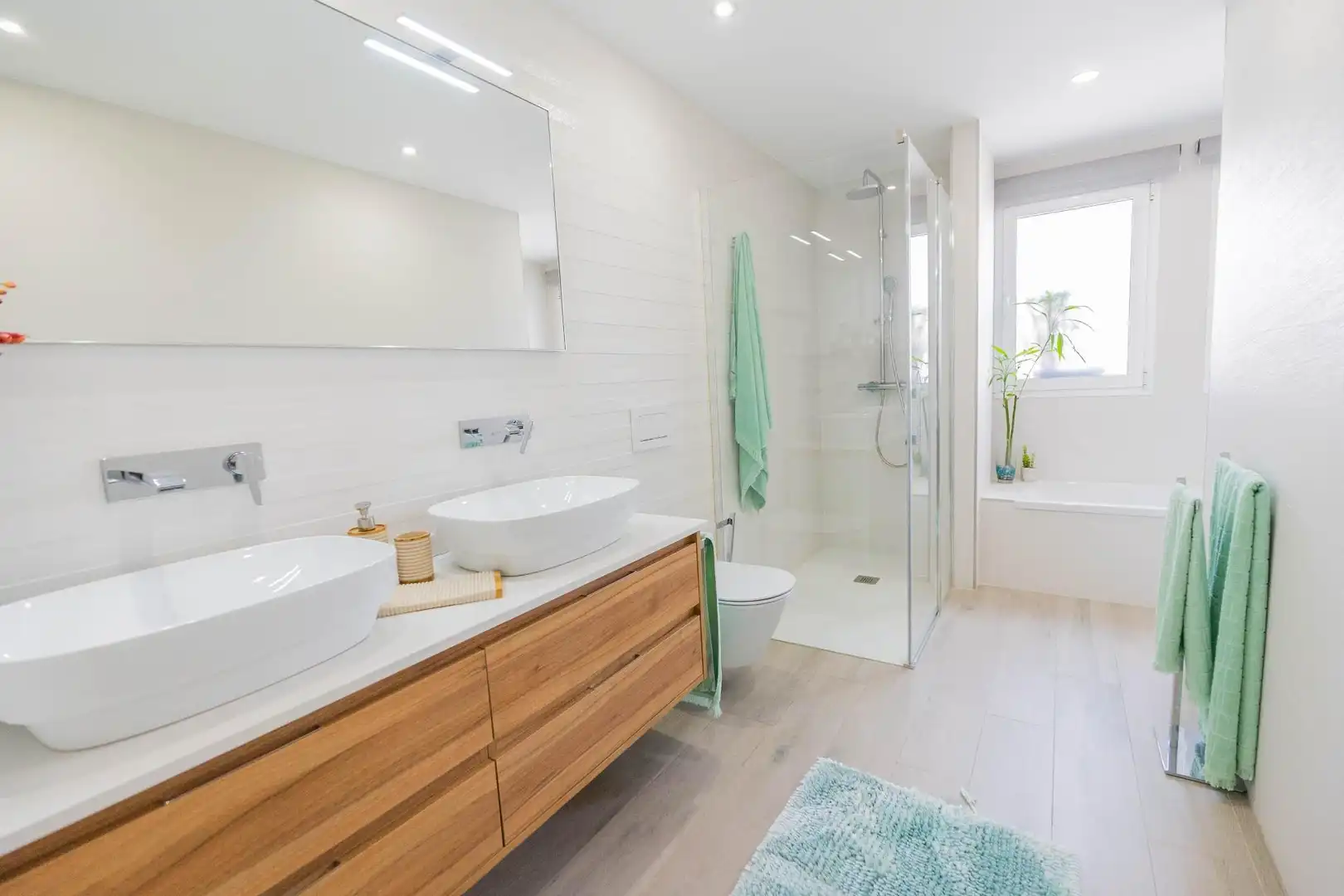 Bathroom of Houses for sale in Málaga  with Air Conditioner, Heating and Terrace