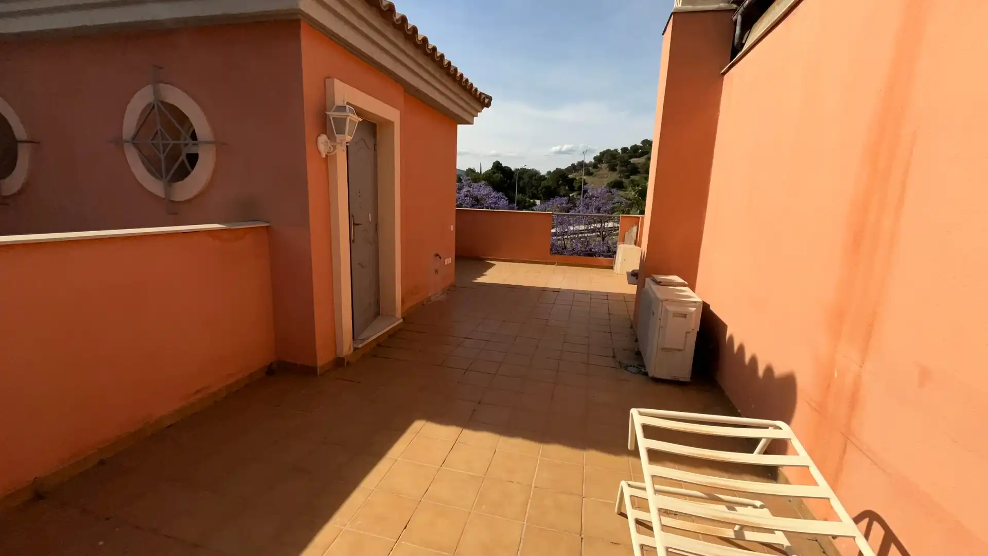 Terrassa de Casa adosada en venda en Málaga amb Aire condicionat, Calefacció i Jardí privat