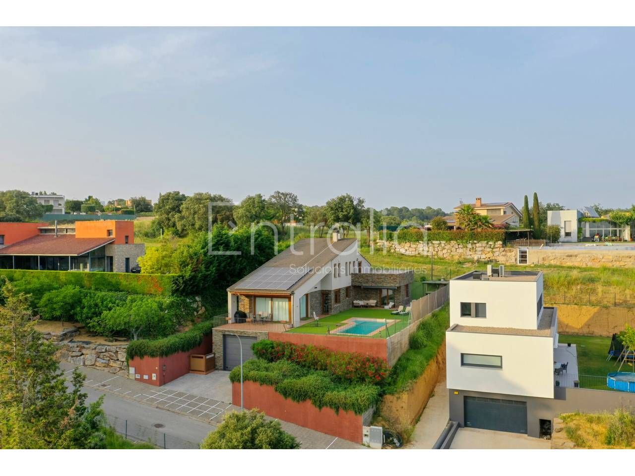 Vista exterior de Casa o xalet en venda en Cervià de Ter amb Aire condicionat, Calefacció i Jardí privat