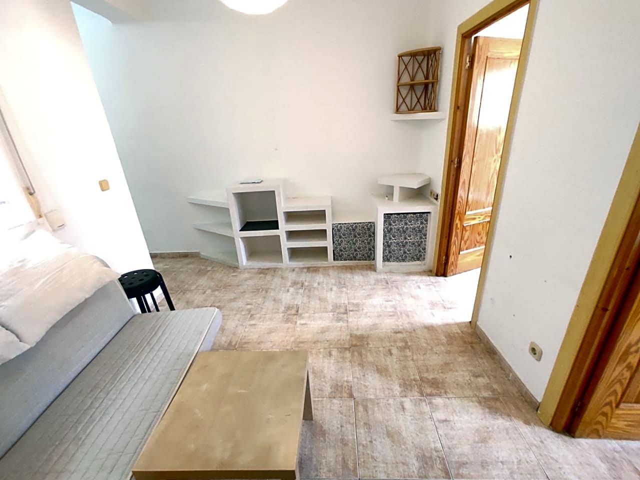 Flat for sale in  Madrid Capital  with Heating and Furnished