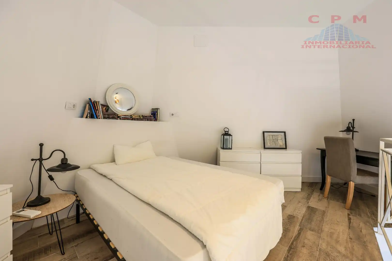 Bedroom of Duplexes for rent in Madrid  with Air Conditioner, Heating and Furnished