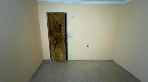 Foto 3 de Piso en venta en La Maurina, Barcelona