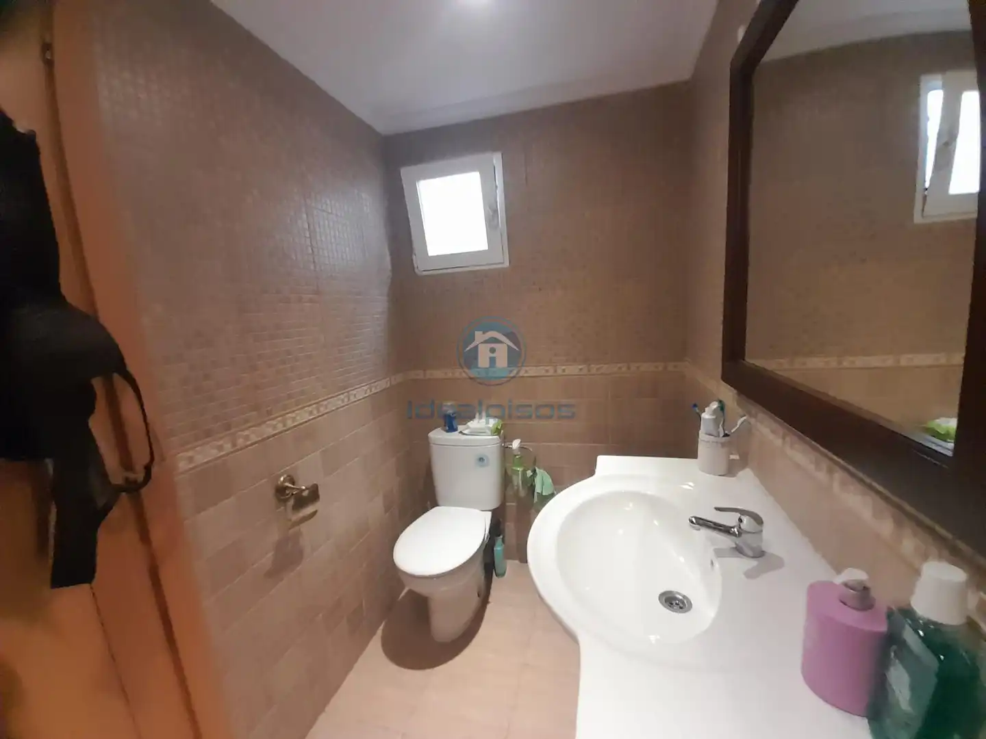 Badezimmer von Wohnung zum Verkauf in Alicante / Alacant mit Klimaanlage, Möbliert und Balkon