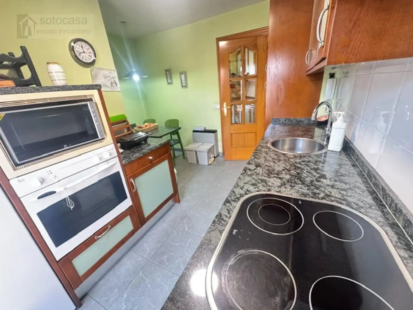Kitchen of Flat for sale in Valladolid  with Heating, Terrace and Furnished