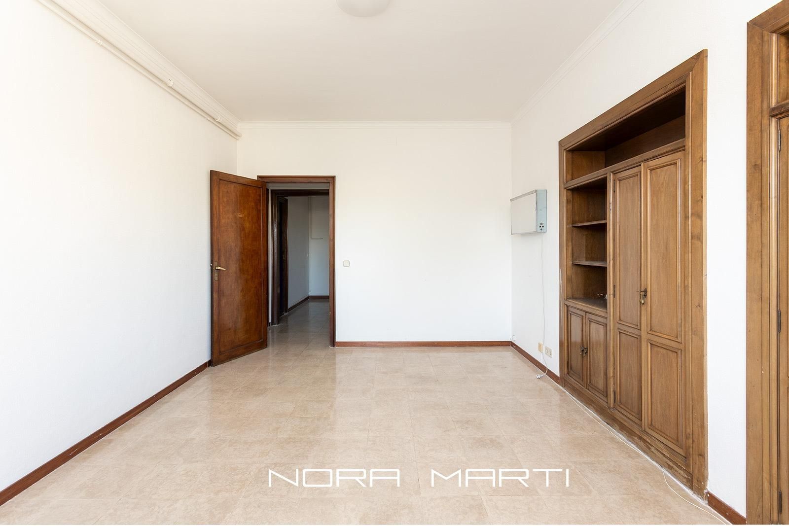 Oficina de alquiler en Dreta de l'Eixample, Eixample