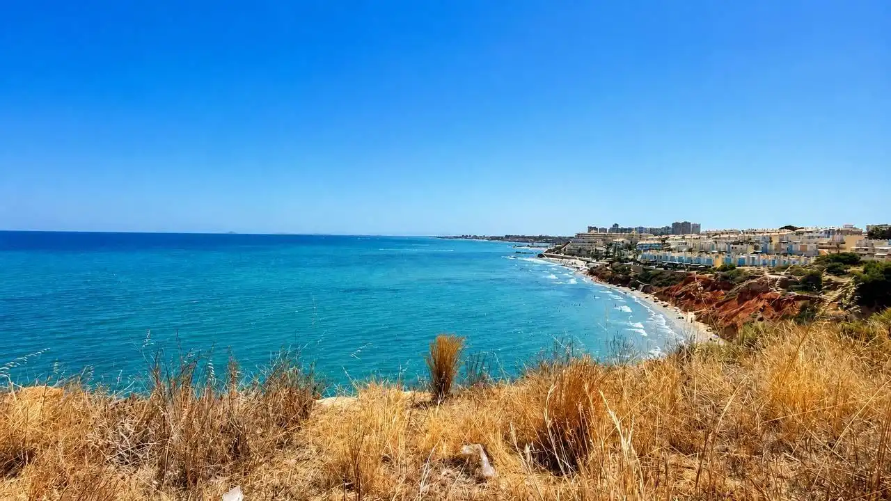 Vista exterior de Apartamento en venta en Orihuela con Jardín privado, Amueblado y Balcón