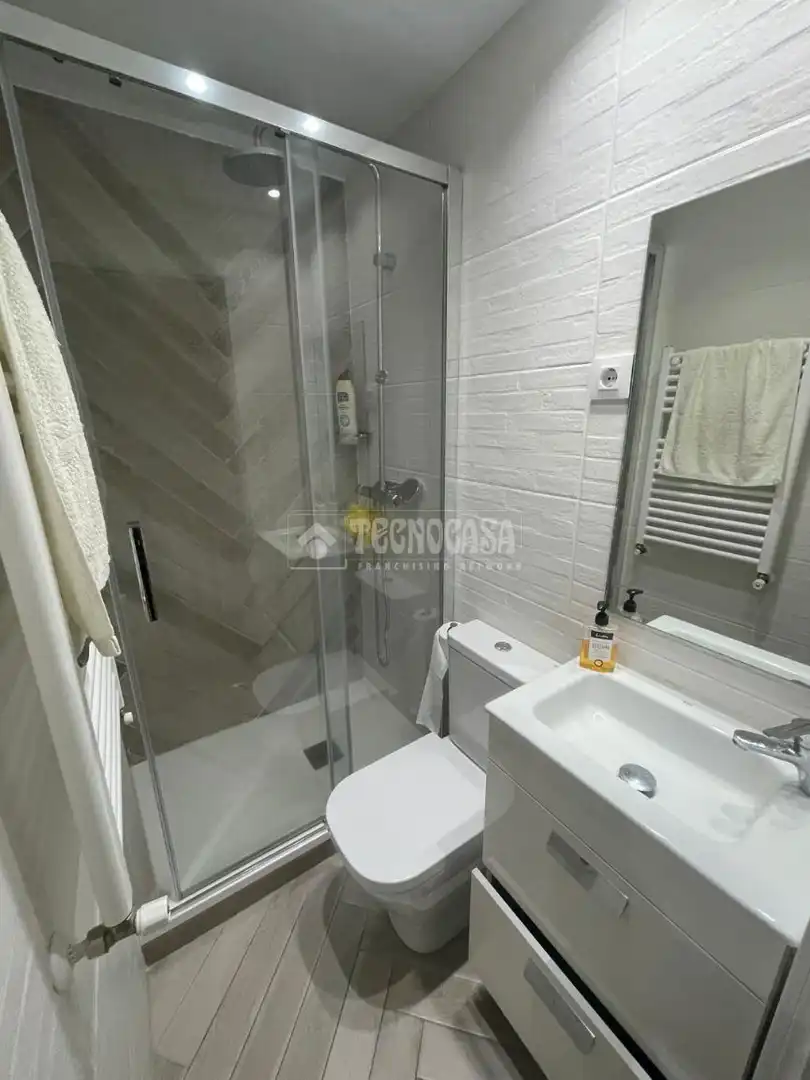 Baño de Piso en venta en Madrid con Aire acondicionado, Calefacción y Balcón