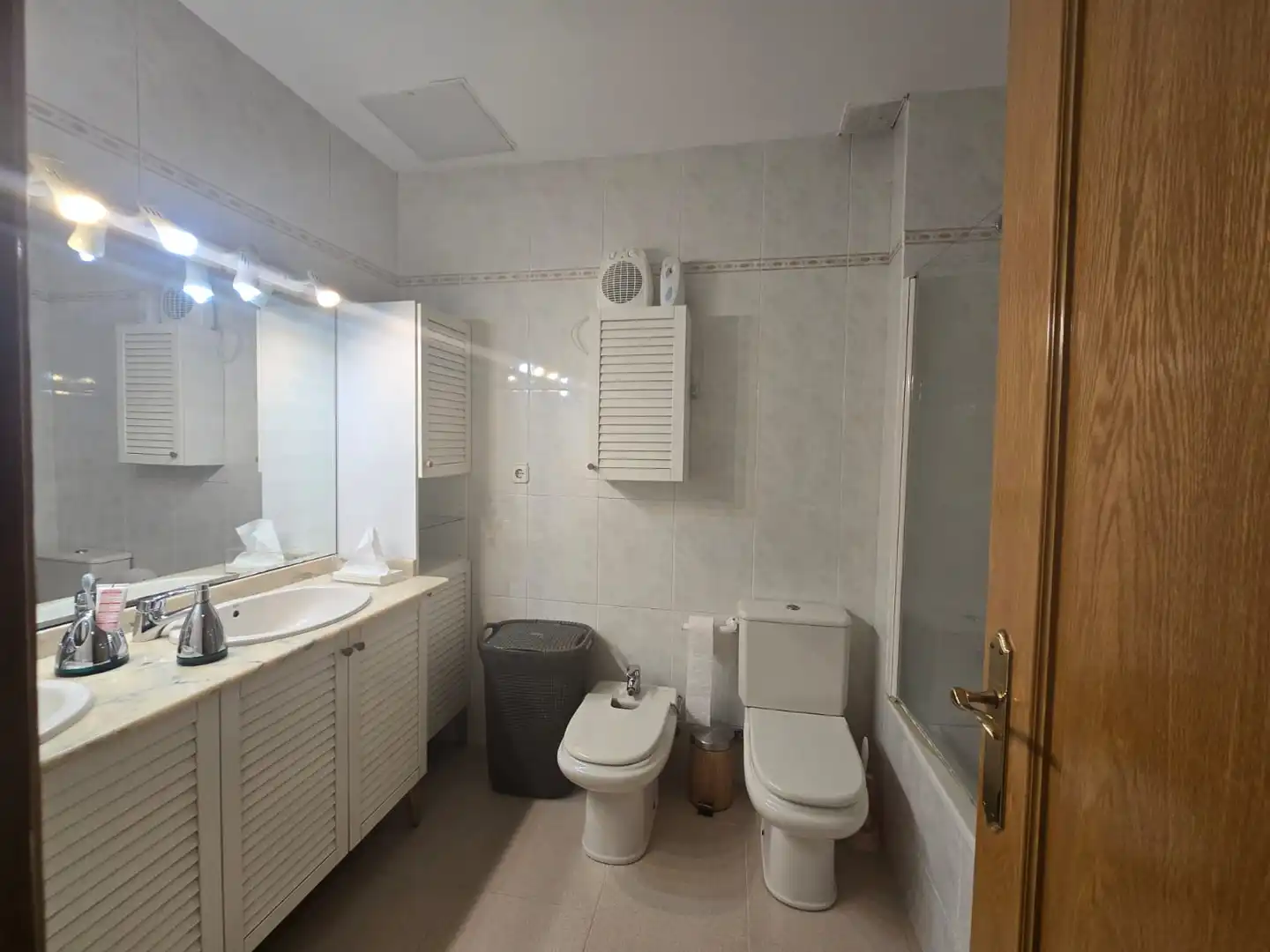 Bathroom of Detached homes for sale in Sabadell  with Air Conditioner, Heating and Private garden