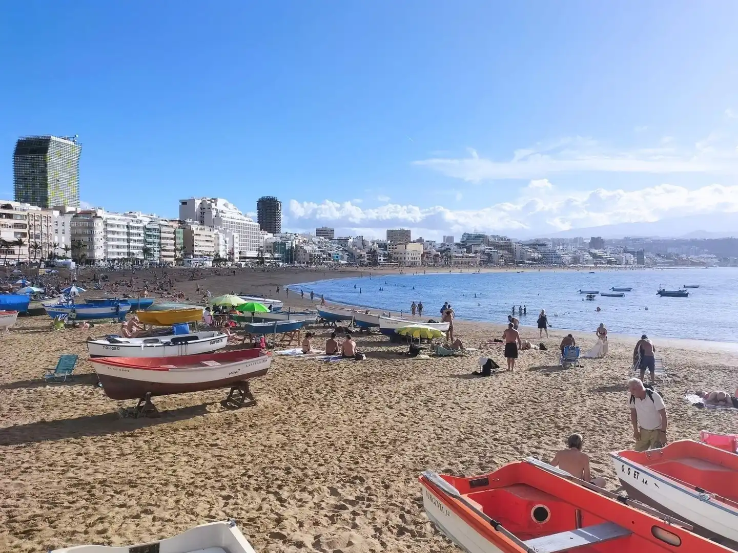 Vista exterior de Pis en venda en Las Palmas de Gran Canaria amb Moblat i Balcó