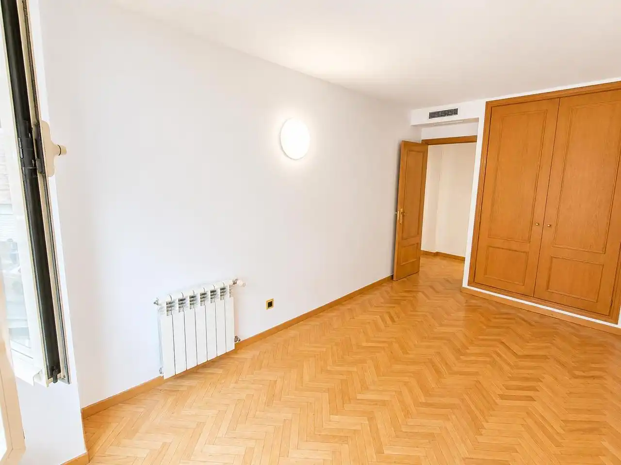 Wohnung zum Verkauf in Madrid mit Klimaanlage, Heizung und Parkett