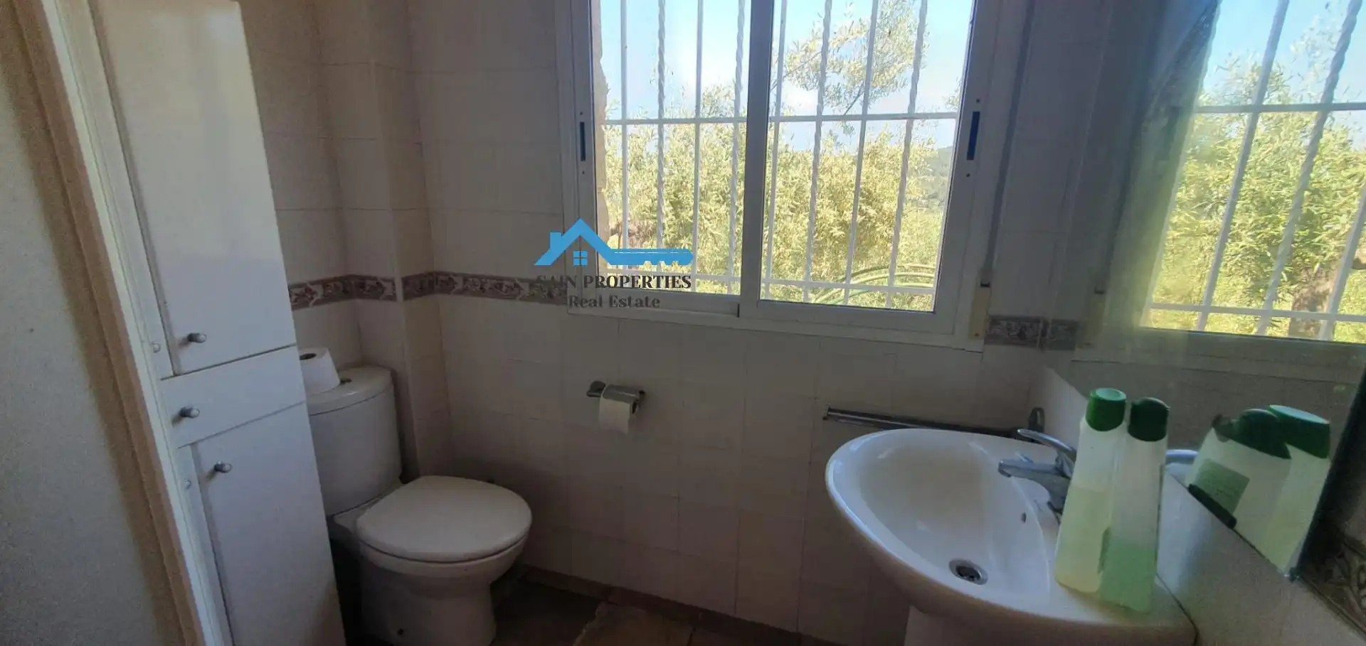 Baño de Casa o chalet en venta en Confrides con Calefacción, Jardín privado y Terraza