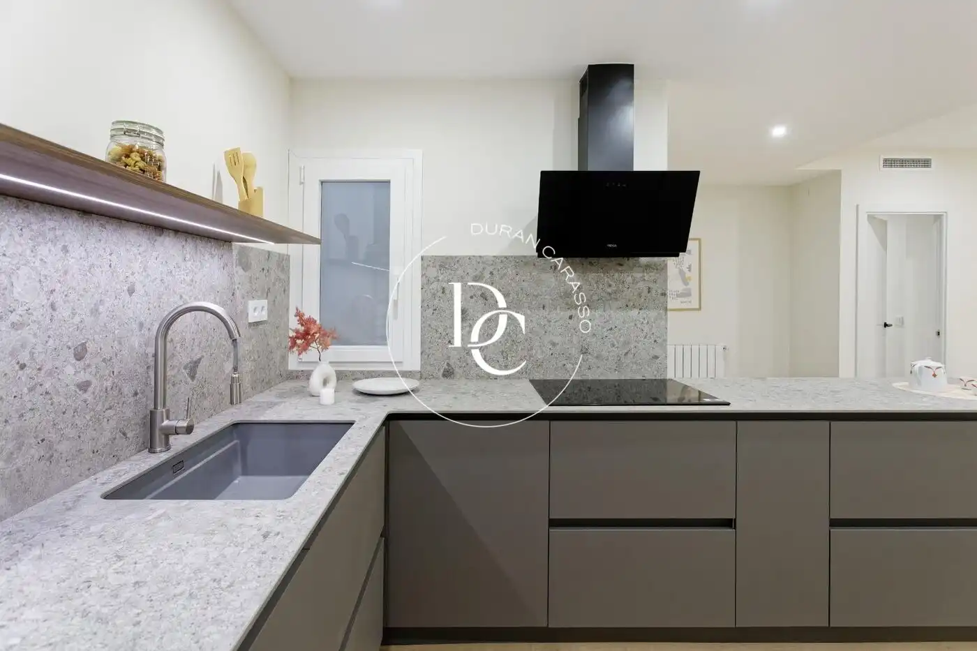 Piso con terraza en venta en Carrer del Bruc, imagen 13