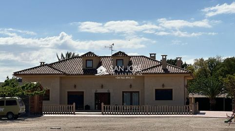 VENTA DE ESPECTACULAR CHALET DE LUJO EN ASPE, ZONA CARRETERA DE HONDON
