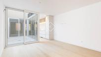 Flat for sale in  Barcelona Capital  with Air Conditioner, Private garden and Terrace