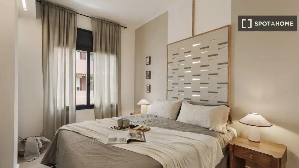 Bedroom of Flat for rent in Barcelona  with Air Conditioner, Heating and Furnished
