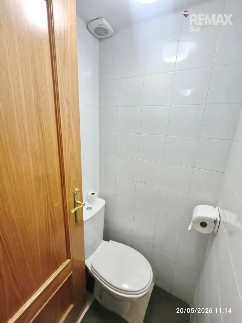 Badezimmer von Geschaftsraum zum Verkauf in Móstoles mit Klimaanlage