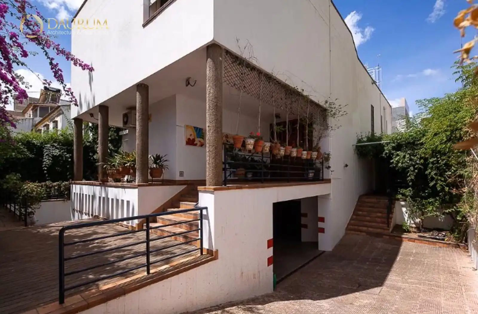 Vista exterior de Casa o xalet en venda en Sevilla amb Aire condicionat, Calefacció i Terrassa