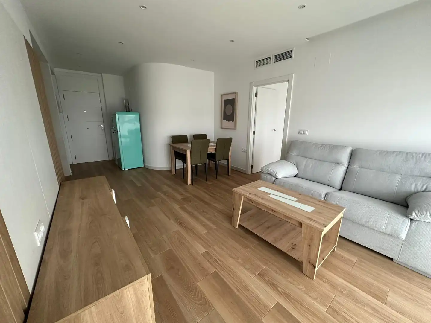 Wohnzimmer von Wohnungen zur Miete in Badajoz Capital mit Möbliert, Balkon und Gemeinschaftspool