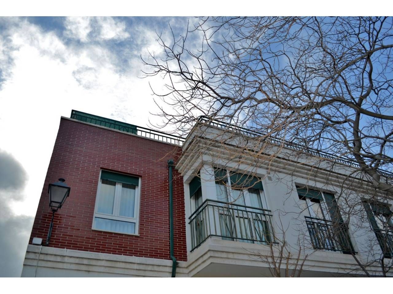 Exterior view of Flat for sale in Palencia Capital  with Heating, Parquet flooring and Storage room