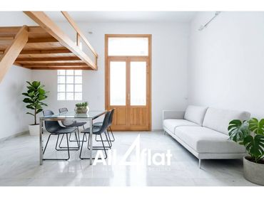 Appartamento con balcone in vendita a Calle Monec