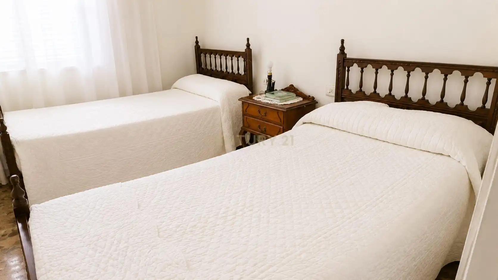 Bedroom of Houses for sale in Granja de Torrehermosa  with Air Conditioner, Storage room and Oven