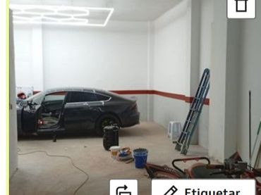 Local commercial à vendre à Carrer de Concepció Arenal 4