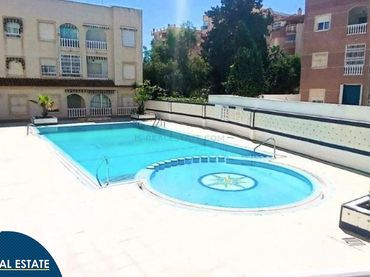 Appartement compact avec piscine à vendre à Playa del Cura