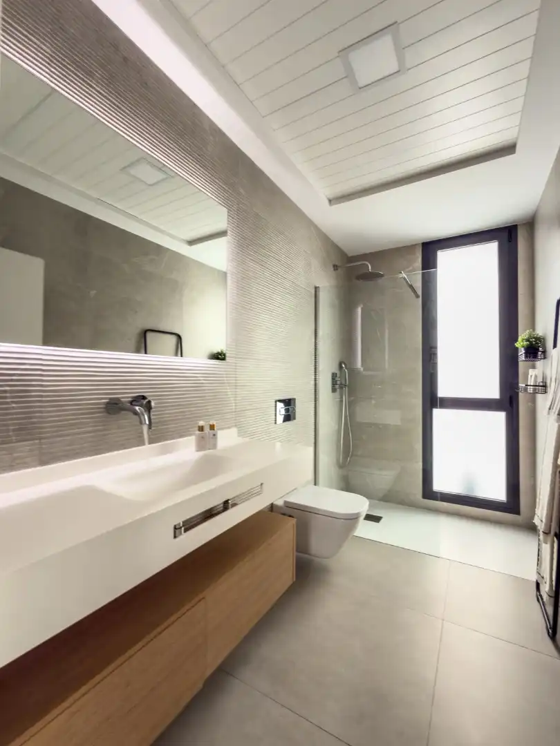 Chalet con piscina en venta en Carrer de Xile, imagen 8