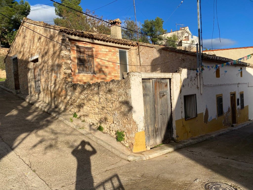 Vista exterior de Casa o chalet en venta en Cortes de Pallás