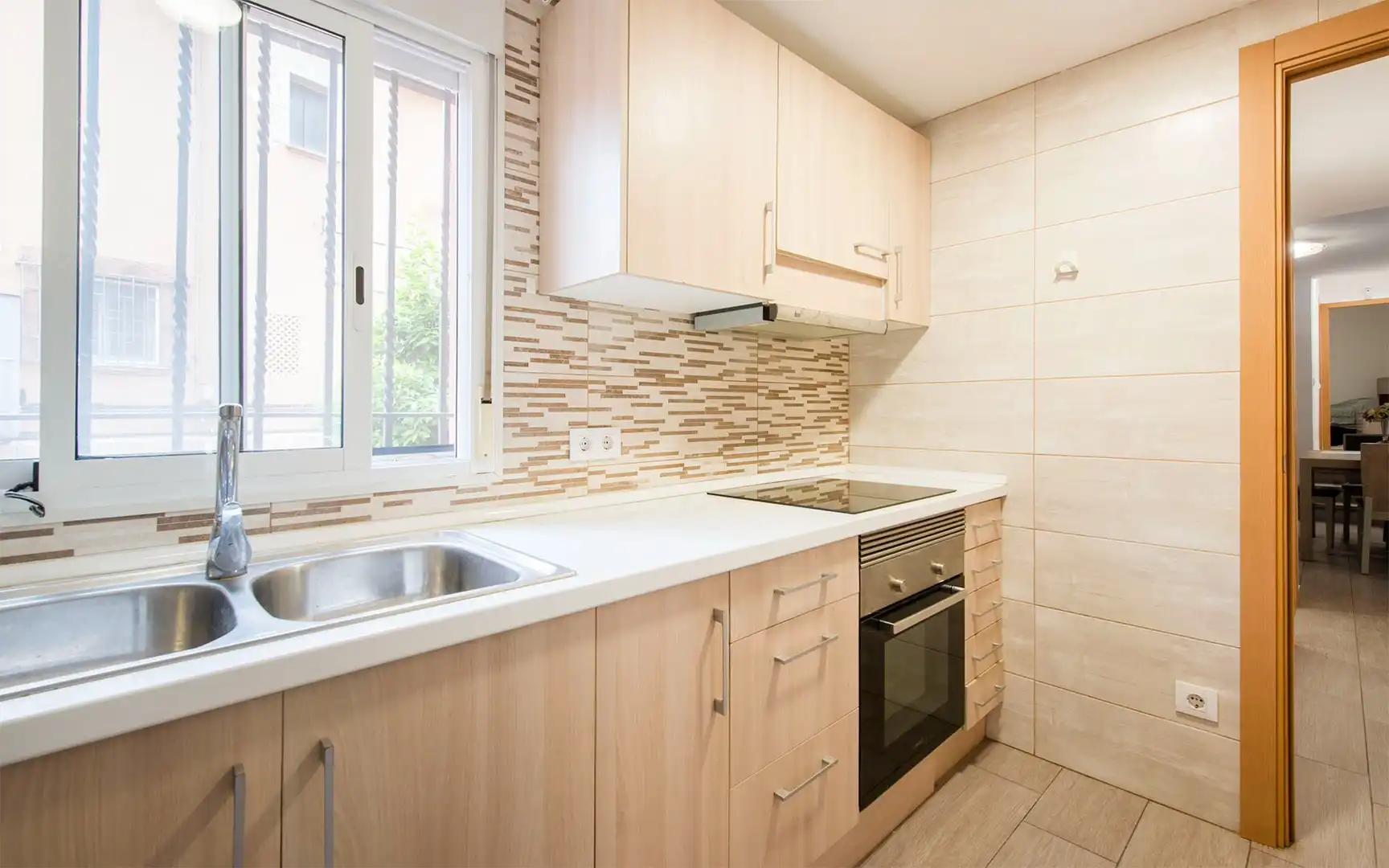 Küche von Haus oder Chalet zum Verkauf in Sant Boi de Llobregat mit Privatgarten und Terrasse
