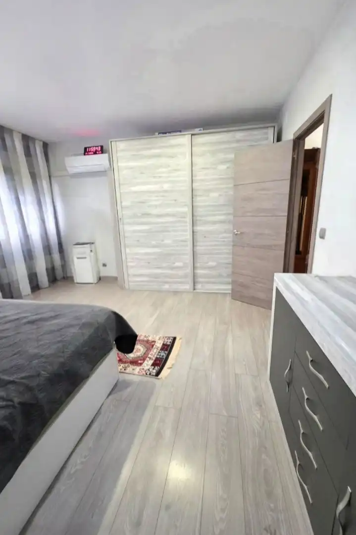 Schlafzimmer von Erdgeschoss zum Verkauf in Mollet del Vallès mit Klimaanlage, Heizung und Parkett