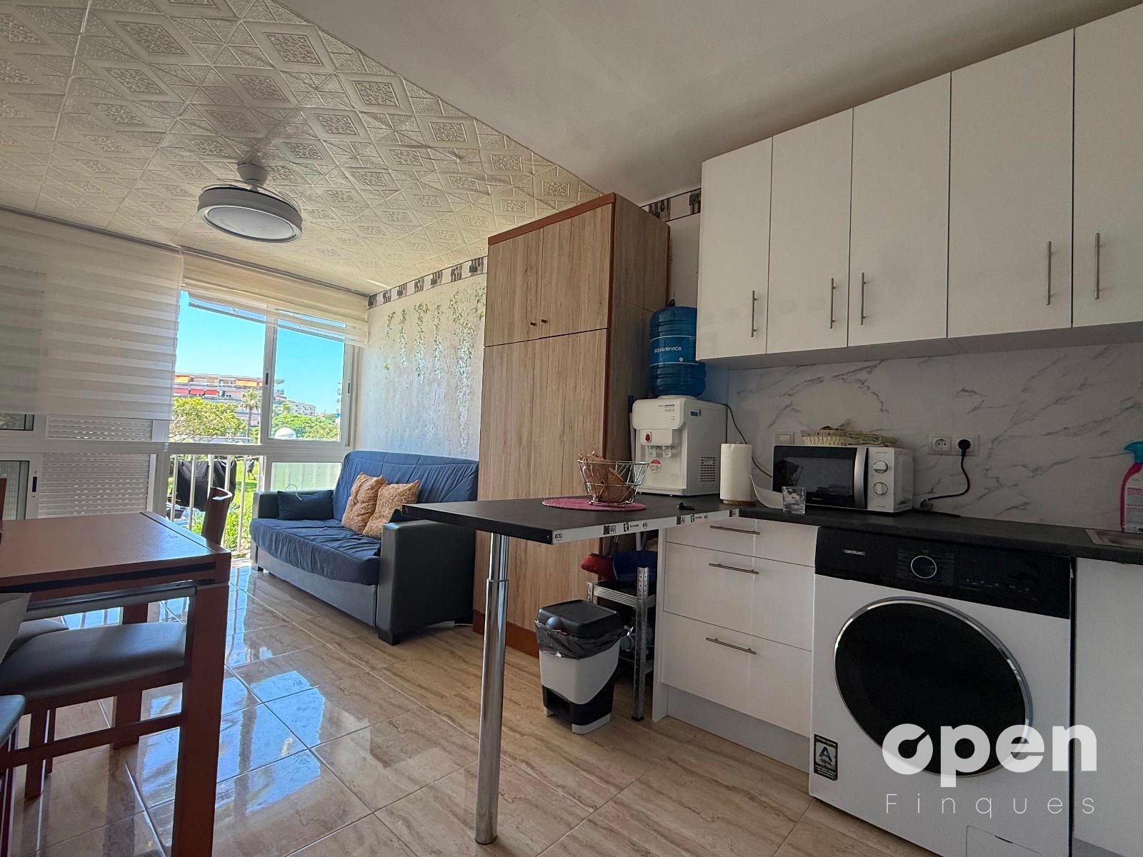 Cuina de Apartament en venda en Vila-seca amb Moblat, Forn i Rentadora